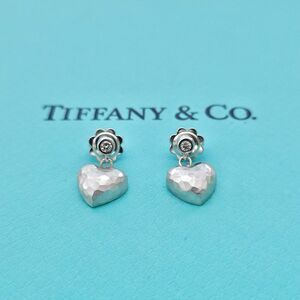 Vintage Tiffany & Co. Paloma Picasso Diamond 18k Hammered Heart Dangle Earrings